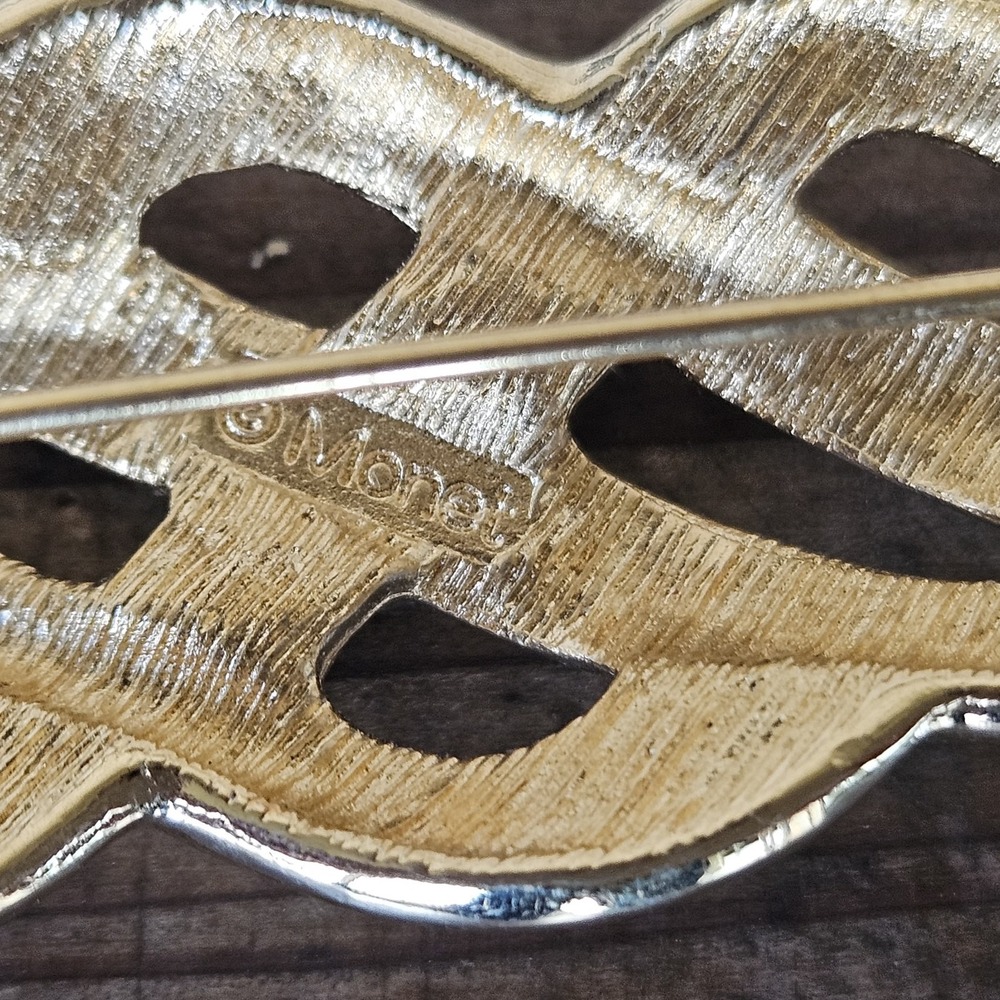 Vintage 1980's Monet Gold Tone Abstract Modernist Brooch 3" - Picture 4 of 5